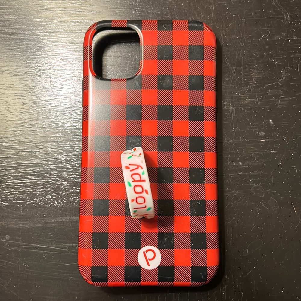 Loopy Case Red & Black Plaid